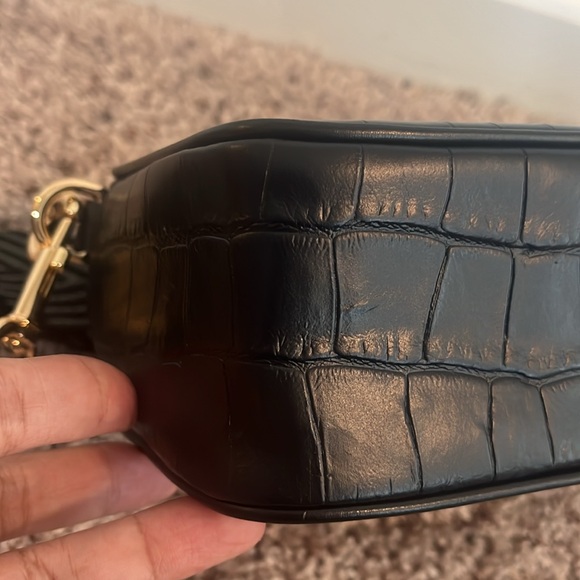 Marc Jacobs Flash Croc Print Crossbody - Black with Gold Hardware - Picture 10 of 16